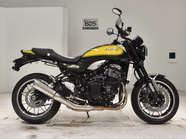 Kawasaki Z900RS 2023