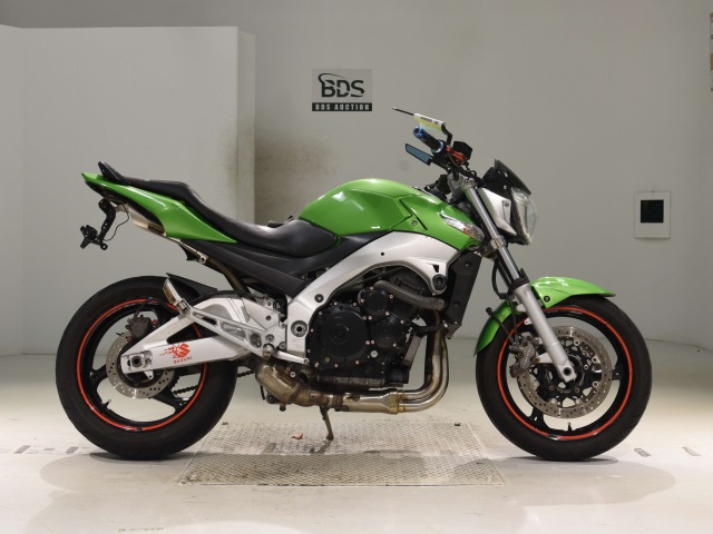 Suzuki GSR400 2006