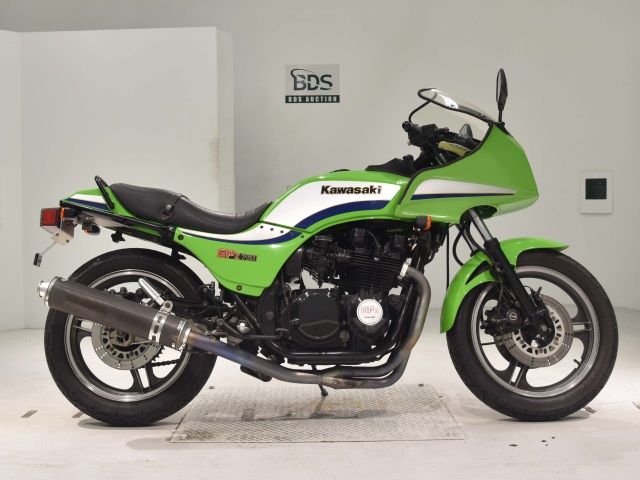 Kawasaki GPZ750 1983