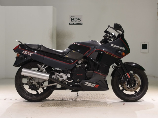 Kawasaki GPX750R 1986