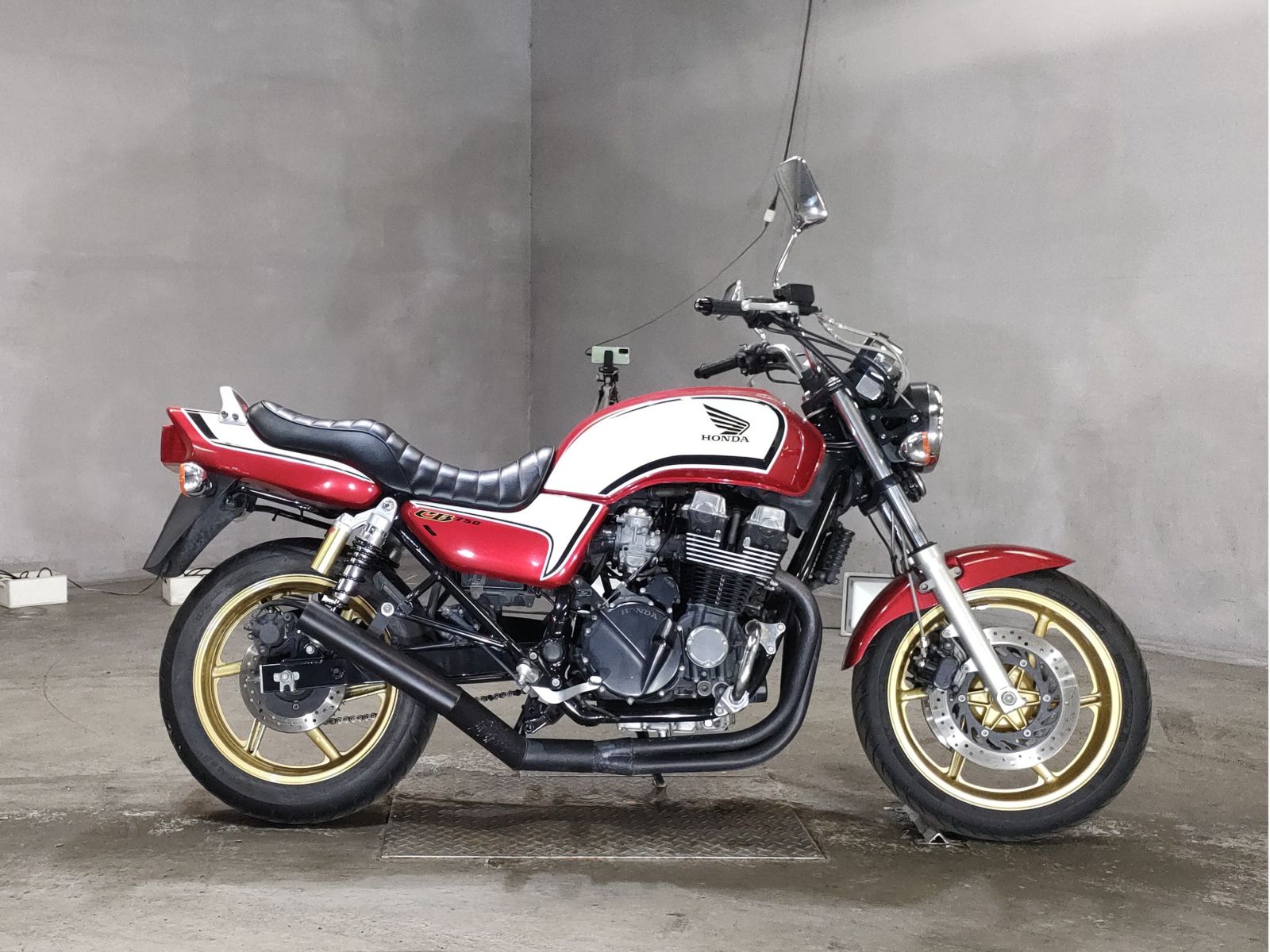 Honda CB750 2005