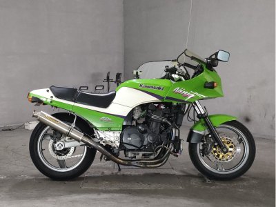 Kawasaki GPZ900R 2000