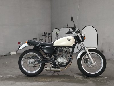 Honda CB223S 2008