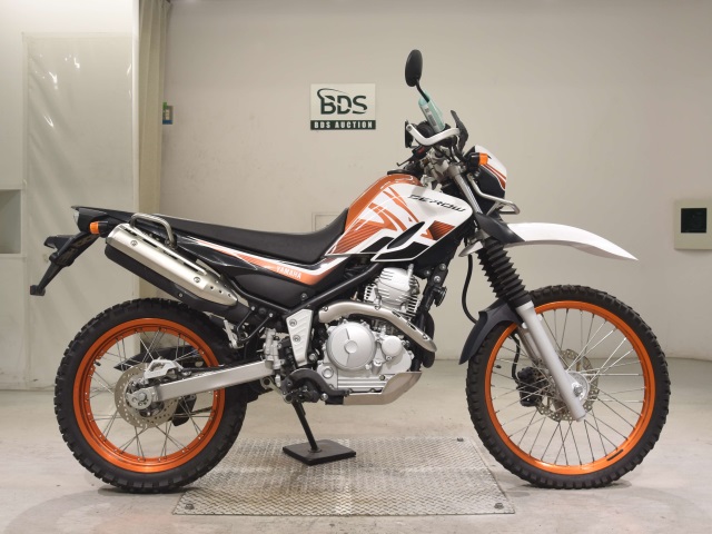 Yamaha SEROW XT250 2018