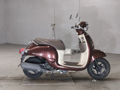 Honda GIORNO 2011