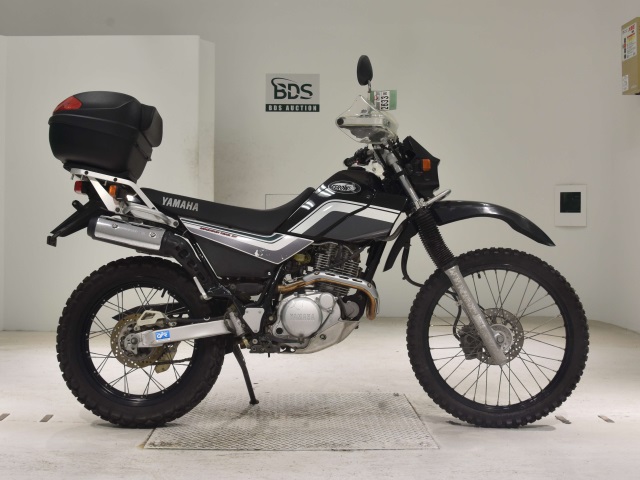 Yamaha SEROW XT225 2002