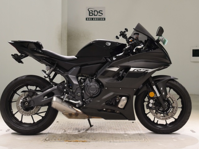 Yamaha YZF-R7 2024