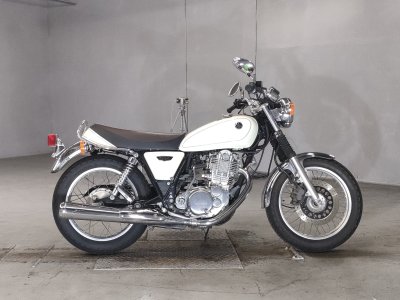 Yamaha SR400 2015