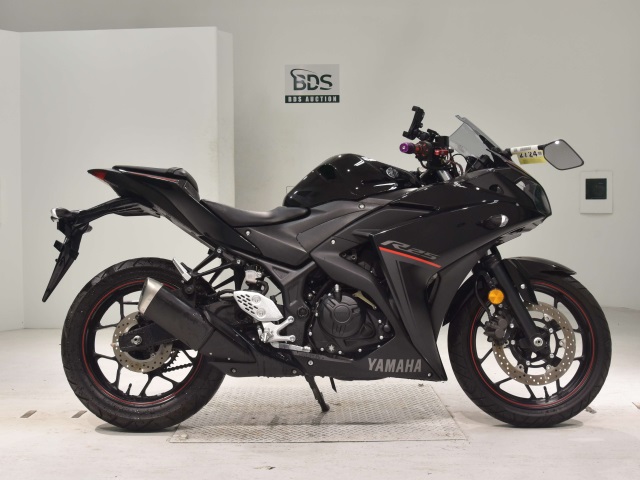 Yamaha YZF-R25 2018