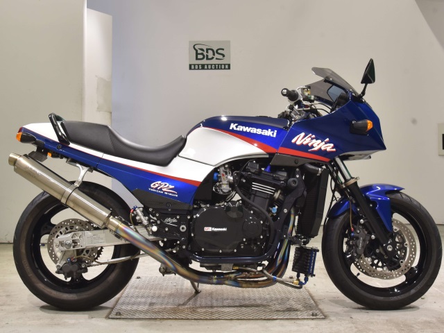 Kawasaki GPZ900R 2003