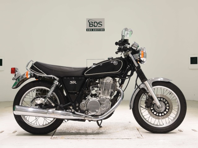 Yamaha SR400 2015