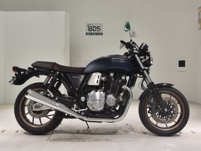 Honda CB1100RS 2022