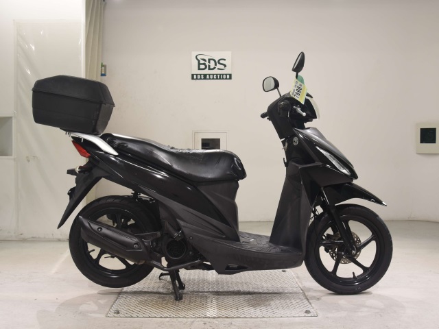 Suzuki ADDRESS V110