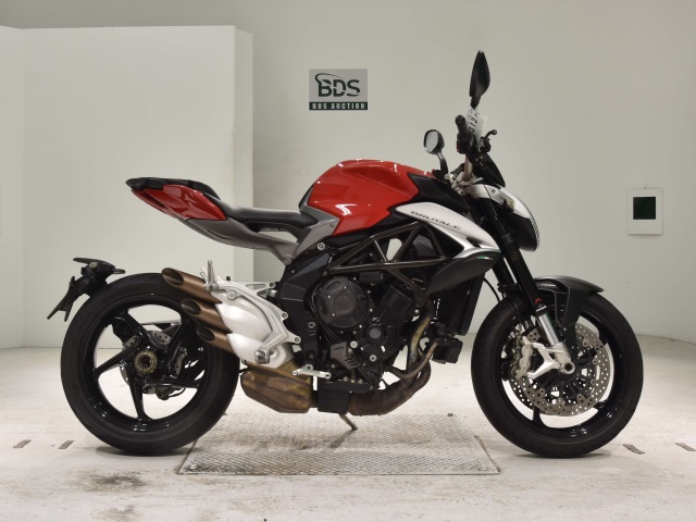 MV Agusta BRUTALE800 2016
