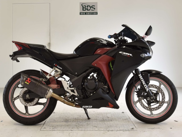 Honda CBR250R 2011