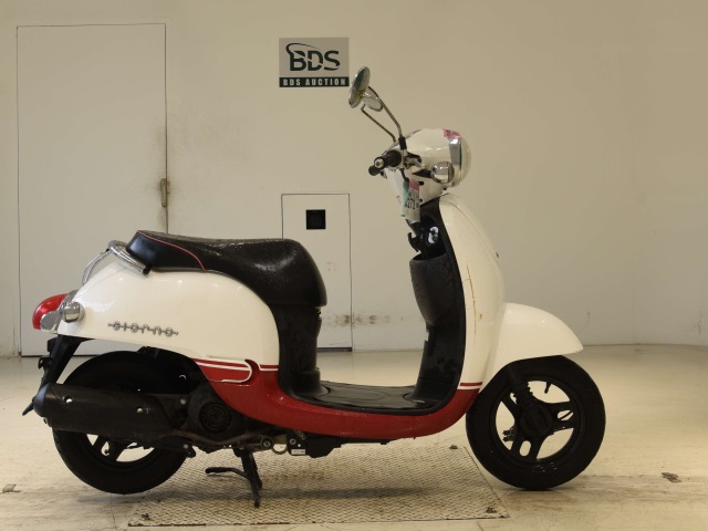 Honda GIORNO 2012