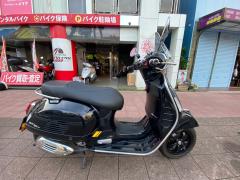 Vespa GTS SUPER TEC 300 2023