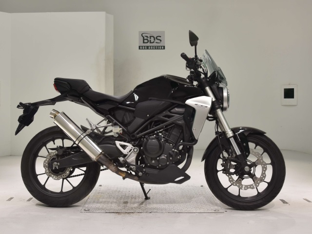 Honda CB250RA 2018