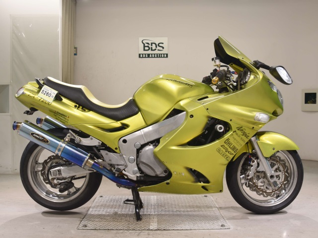 Kawasaki ZZ-R1200 2004