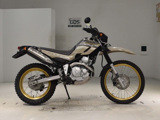 Yamaha SEROW XT250 2017