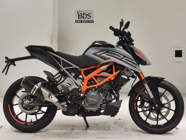 KTM 125 DUKE 2022