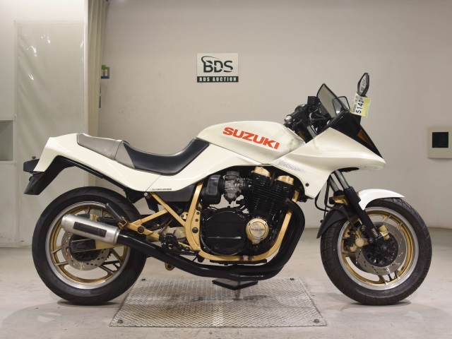 Suzuki GSX750S KATANA