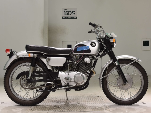Honda CL72