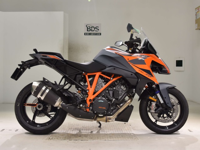 KTM 1290 SUPERDUKE GT 2025