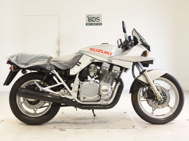 Suzuki GSX1100S KATANA