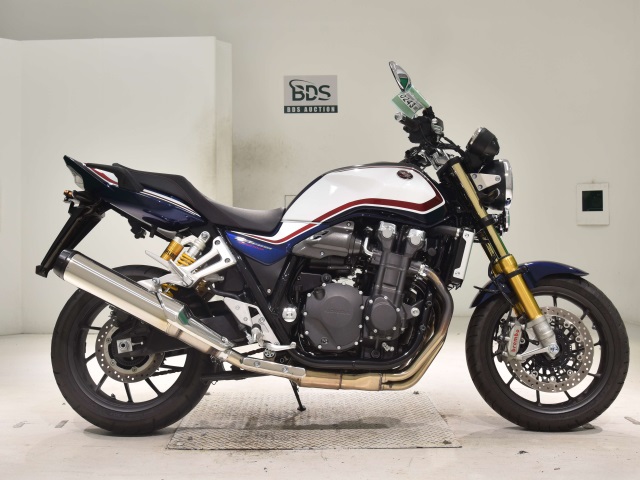 Honda CB1300SF 2024