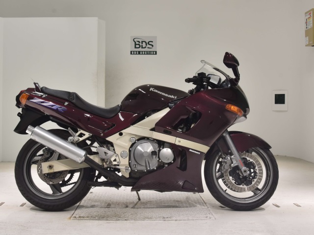 Kawasaki ZZ-R400 1997