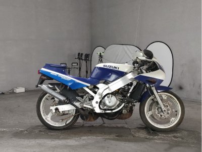Suzuki RGV250 GAMMA 1989
