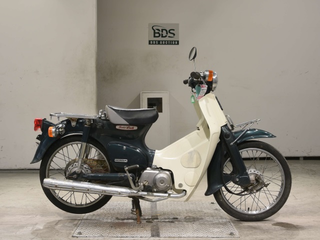 Honda C50 2002