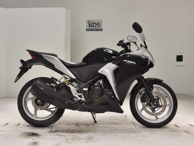 Honda CBR250R 2011