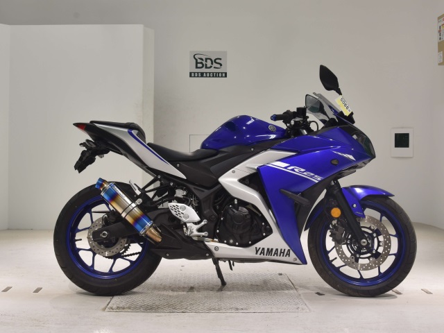 Yamaha YZF-R25A 2017