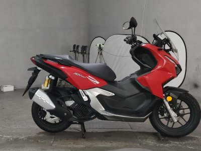 Honda ADV 160 2025