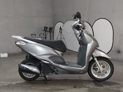 Honda LEAD125 2019