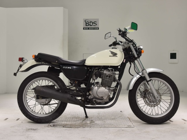 Honda CB223S 2008