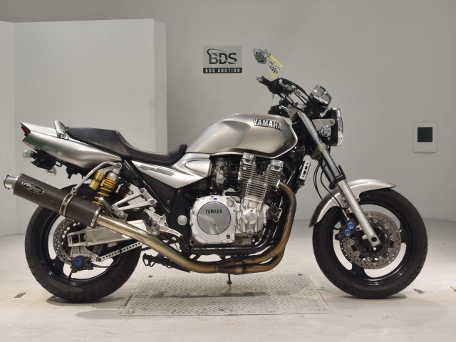 Yamaha XJR1300 2001