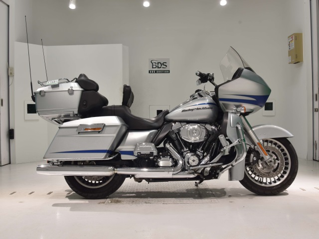 HD ROAD GLIDE FLTRU1690 2010