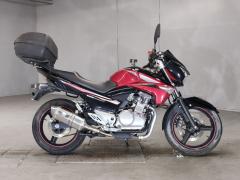 Suzuki GSR250