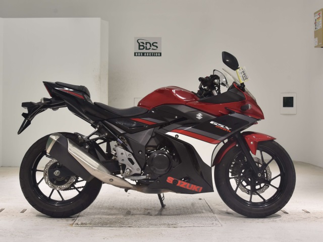Suzuki GSX250R