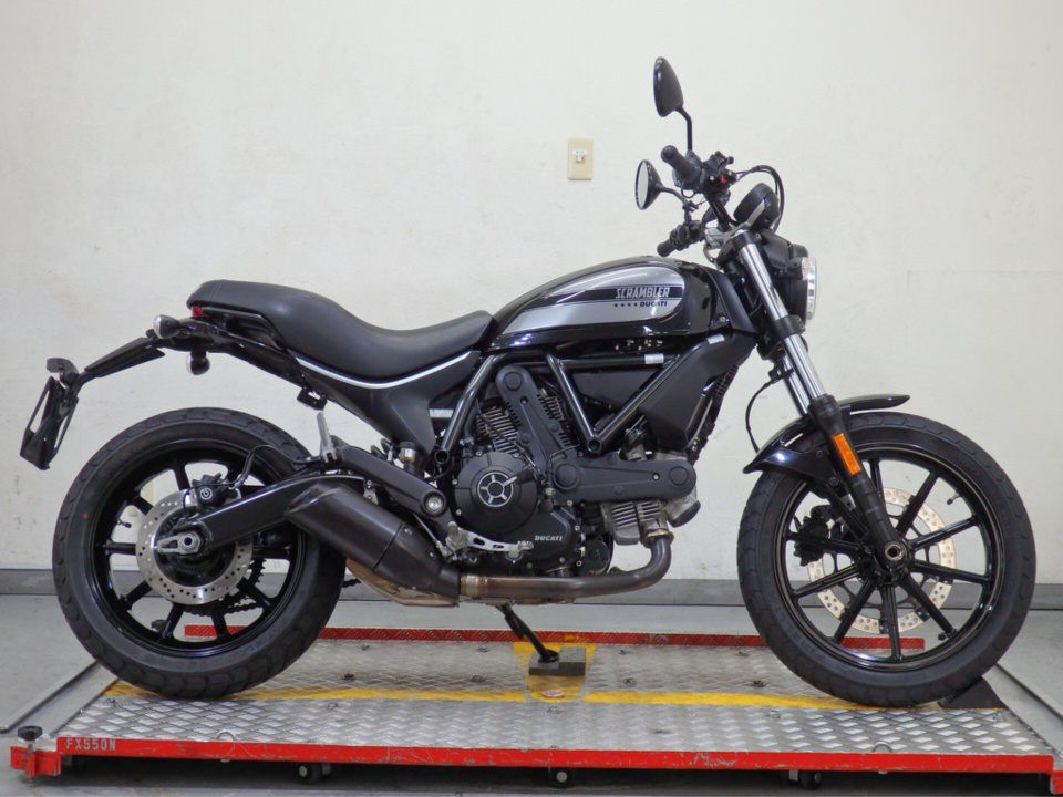 Ducati ﾄﾞｶﾃｨｽｸﾗﾝﾌﾞﾗSIXTY2 2016