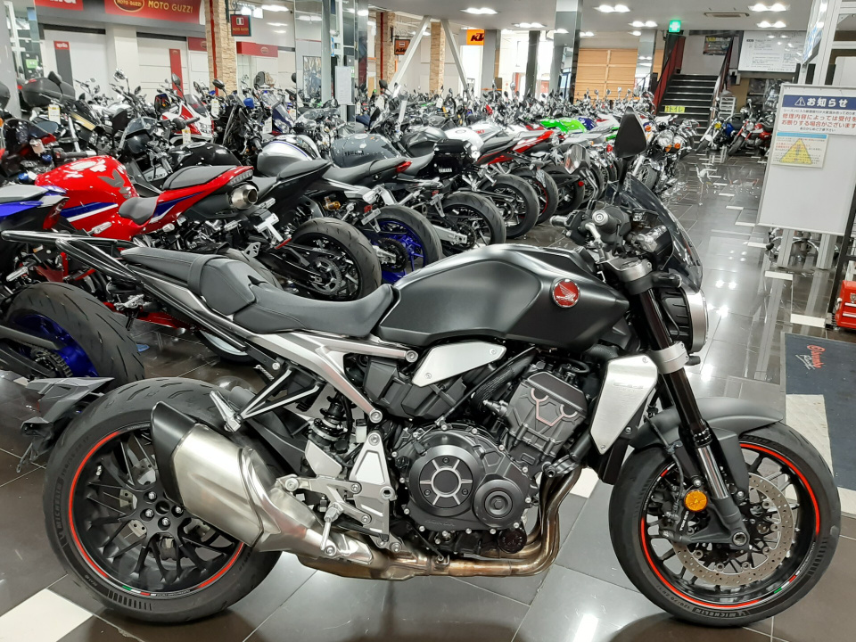 Honda CB1000R 2022