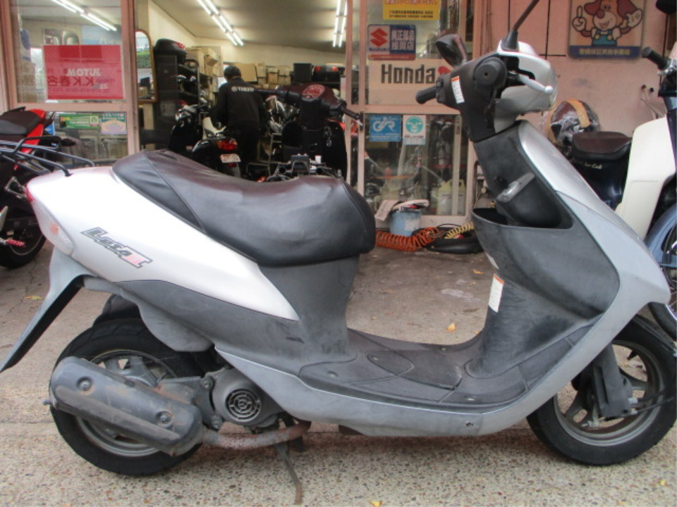 Suzuki LETS2