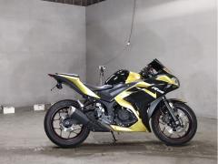 Yamaha YZF-R25 2016