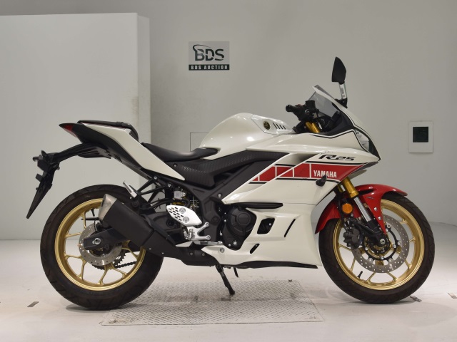 Yamaha YZF-R25A 2022