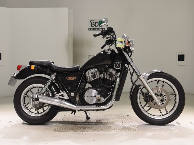 Honda NV750 CUSTOM 1983