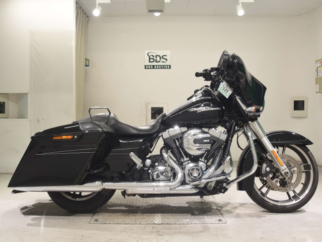 HD SREET GLIDE FLHXS1690 2015
