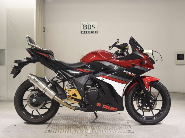 Suzuki GSX250R